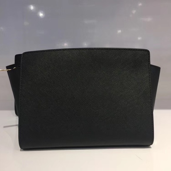 Michael Kors Bags Nwt Mk Selma Md Messenger Crossbody Bag Black